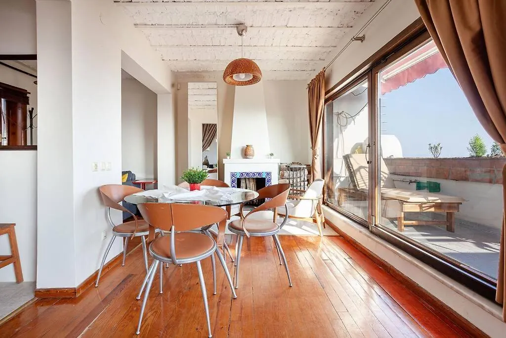 Apartamento Magnificent View, In The Center Estambul